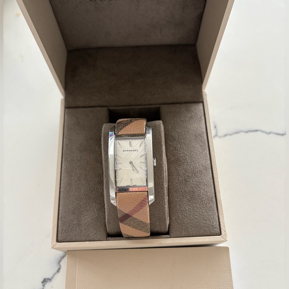 Authentic Burberry The Pioneer watch